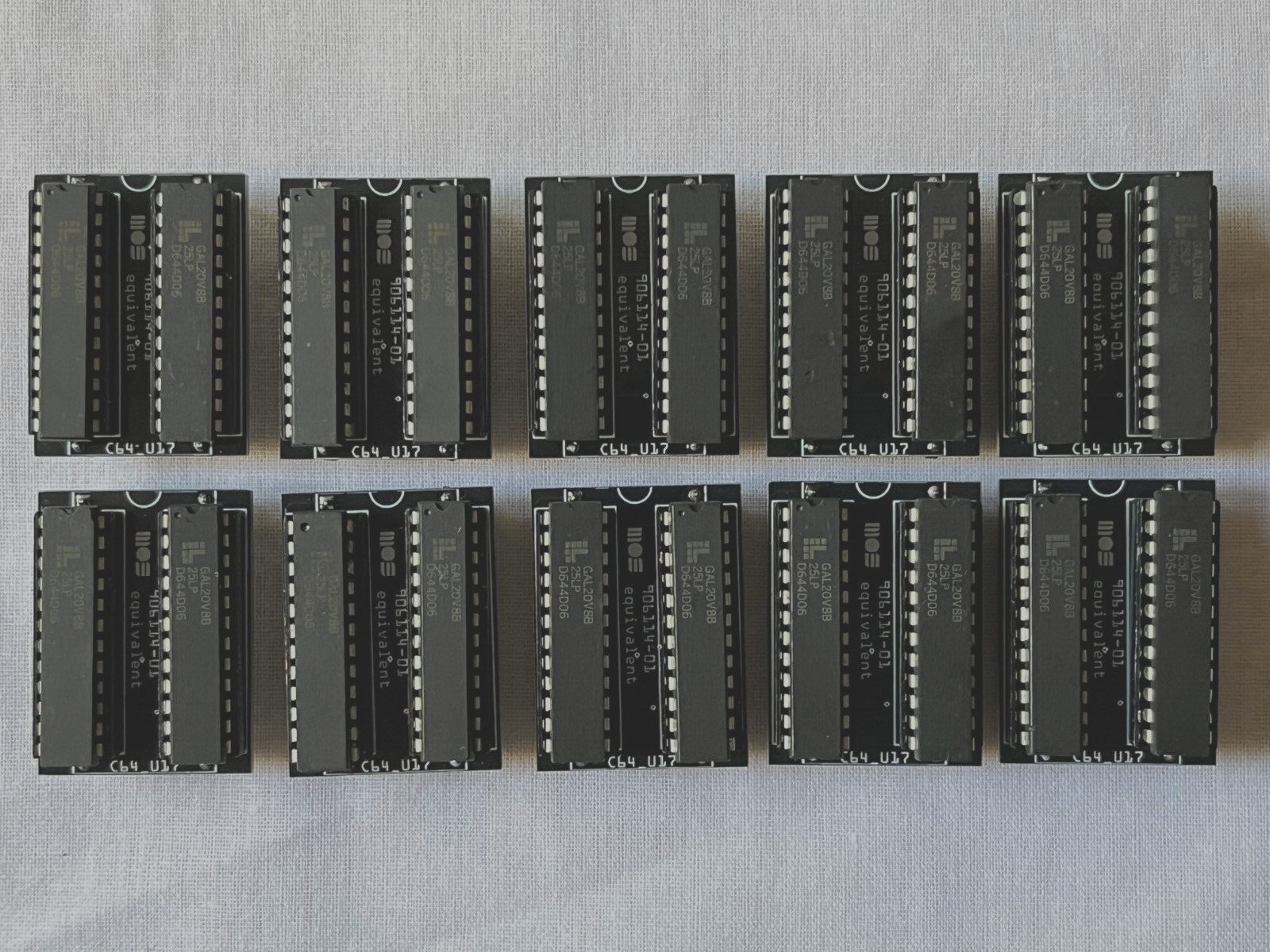 Commodore PLA Replacement MOS 906114-01 / PLS100 for C64, SX 64 High Quality USA