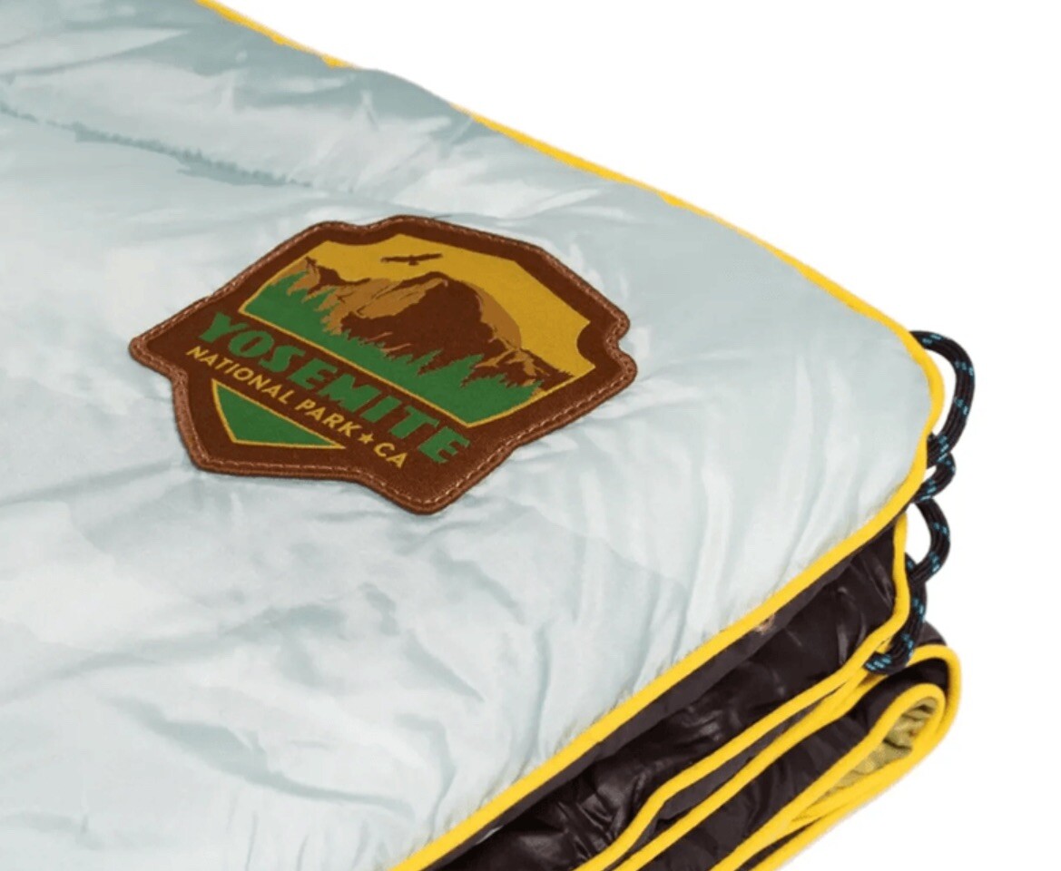 Rumpl Yosemite National Park Puffy Blanket Limited Edition Sewn Patch FLASH SALE
