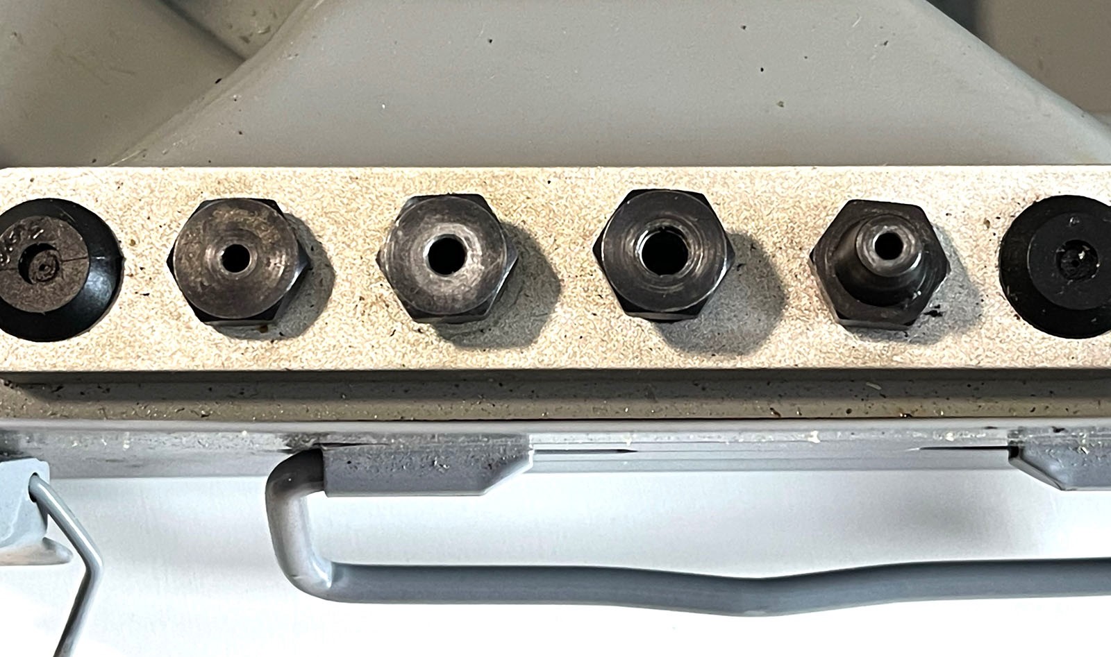 FSI D-100-MIL-1 Hydraulic Blind Rivet Gun Riveter Fastener CherryMAX NOT WORKING