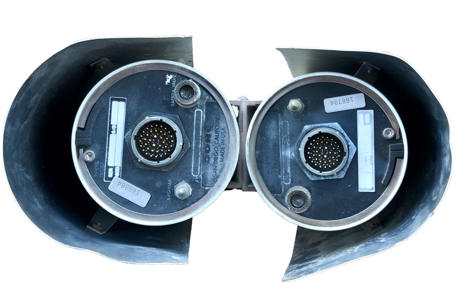 Cohu Surveillance Camera Unknown model For Parts 8242 2PC