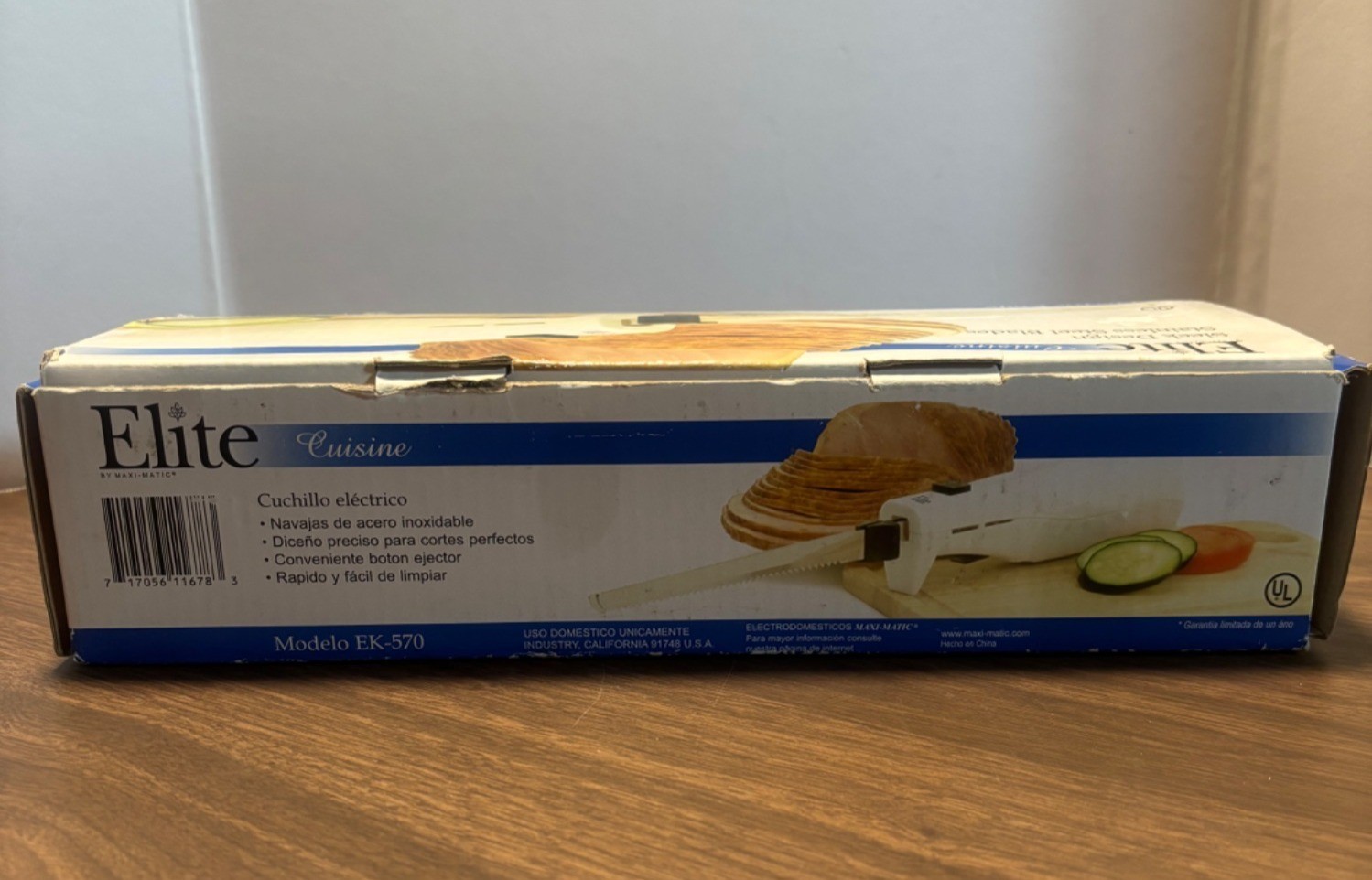 Elite Cuisine Electric Knife Stainless Steel Blades Model EK-570 White UL Certif