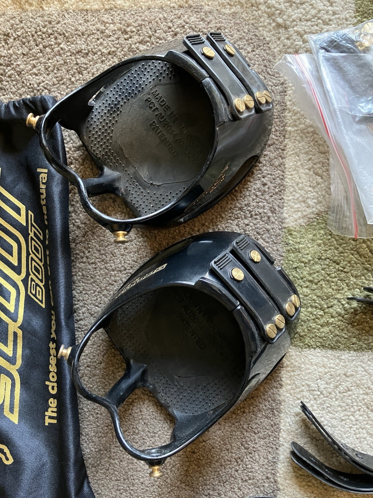 Scoot Boots Slim Hoof Boots - Size 5 - NIB condition with Straps and Spare Parts