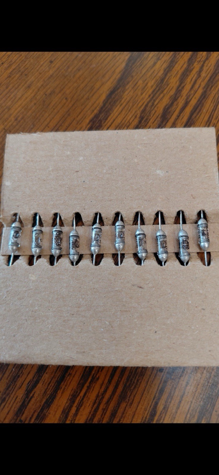 10 Pieces Genuine Premium  D18 Military Point Germanium Diodes