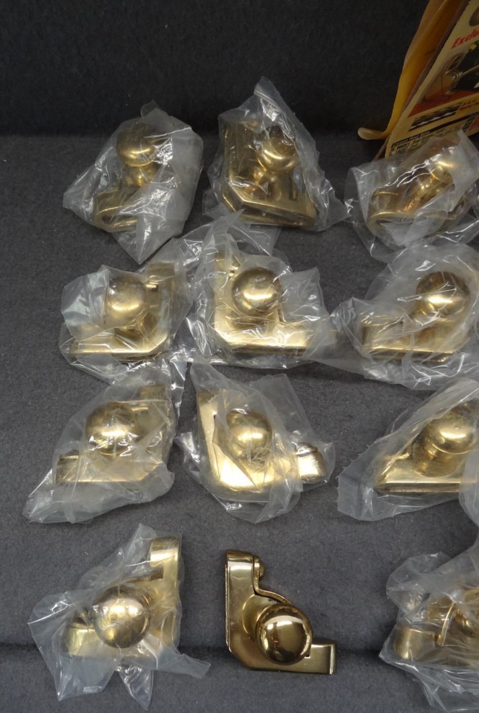 LOT (26) Carpet Rod Corner Brass Knob Bracket 13-PAIR VTG Stair Runner Rug 90s