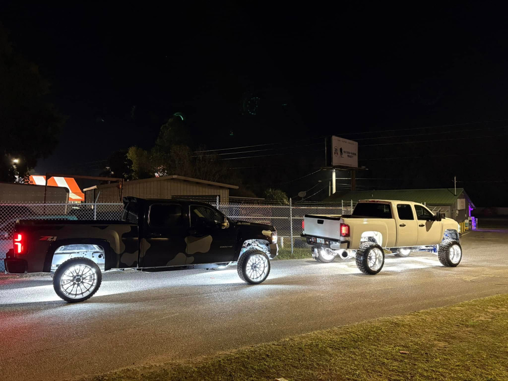 NEW Set 4x 17.5" PURE WHITE QUAD ROW Strobes Truck Car LED Wheel Rim Ring Lights