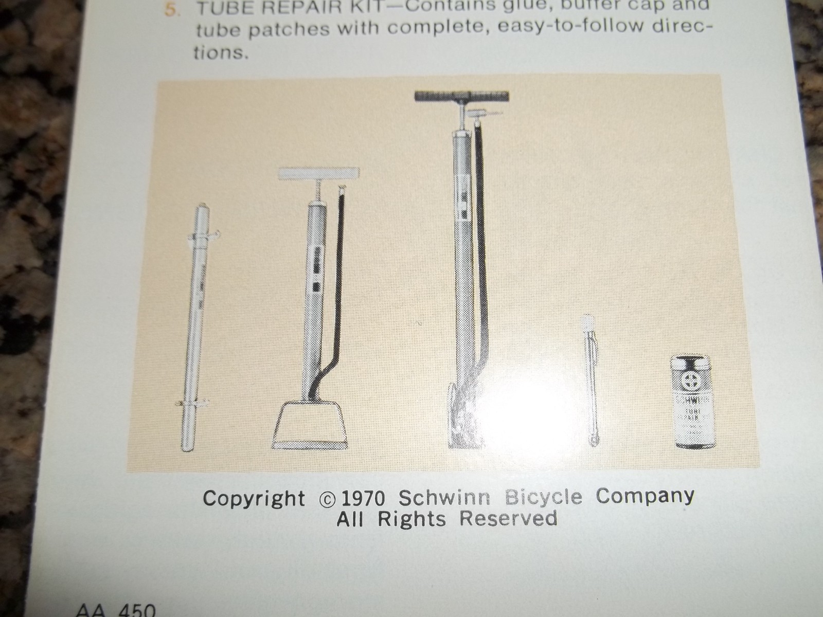 NOS SCHWINN STINGRAY KRATE 1970 TIRE CARE GUIDE ORIGINAL GREAT DISPLAY ITEM NEW