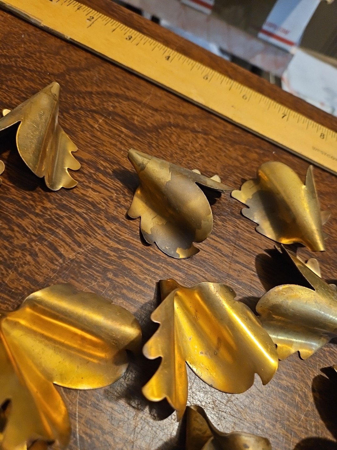 Lot Of 20 Wavy Fluted Leaf France Vintage 60s Brass Stampings Findings Jewelry