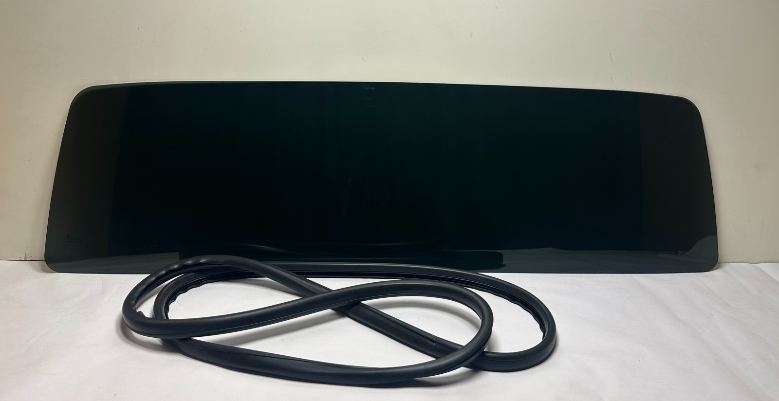 Fits 1980-1996 Ford F100 F150 F250 Back Glass Rear Window Dark Tinted w/ Gasket