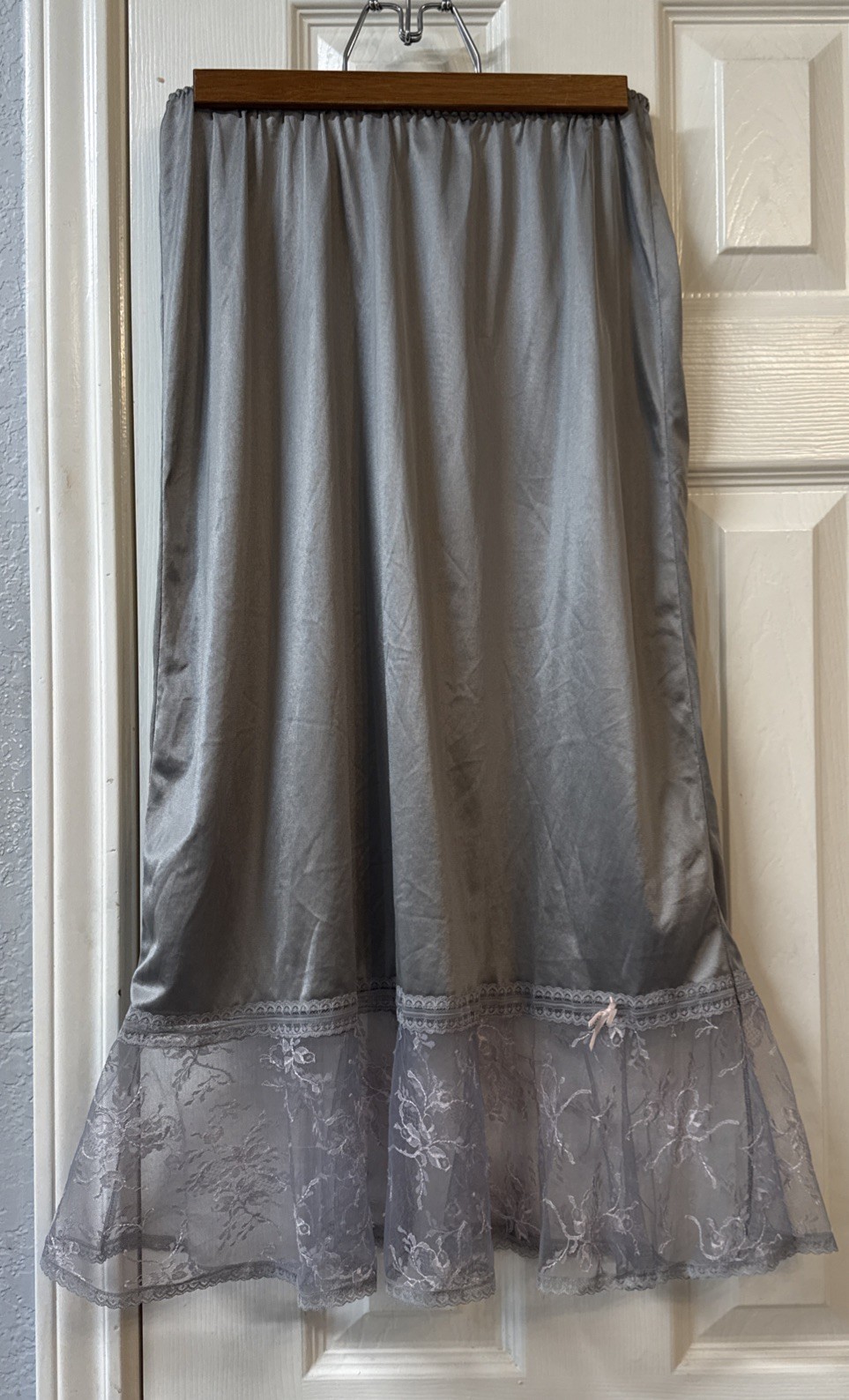 VTG Lace Trim Half Slip Skirt Womens Gray Nylon Lingerie Petticoat Bestform Sz L