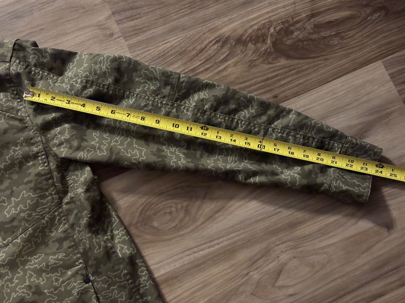 Duluth Trading Co Alaskan Hardgear Snap Button Camo Shirt Jacket Mens Medium