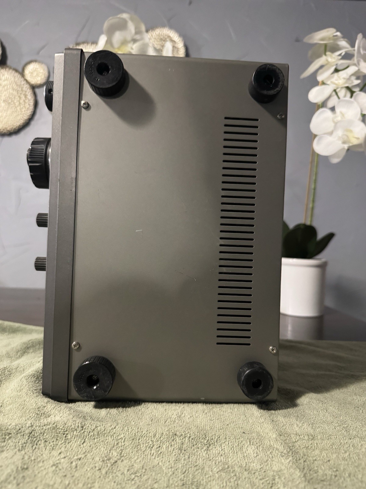 Kenwood R-600 Communications Receiver Ham Radio Short Wave CW R600