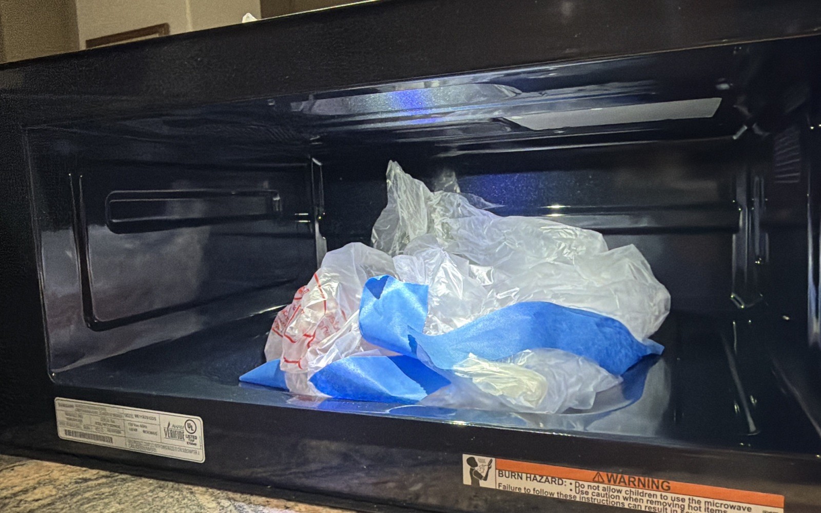 Samsung Smart SLIM 1.1-cu ft Low Profile Over-the-Range Microwave ME11A7510DS