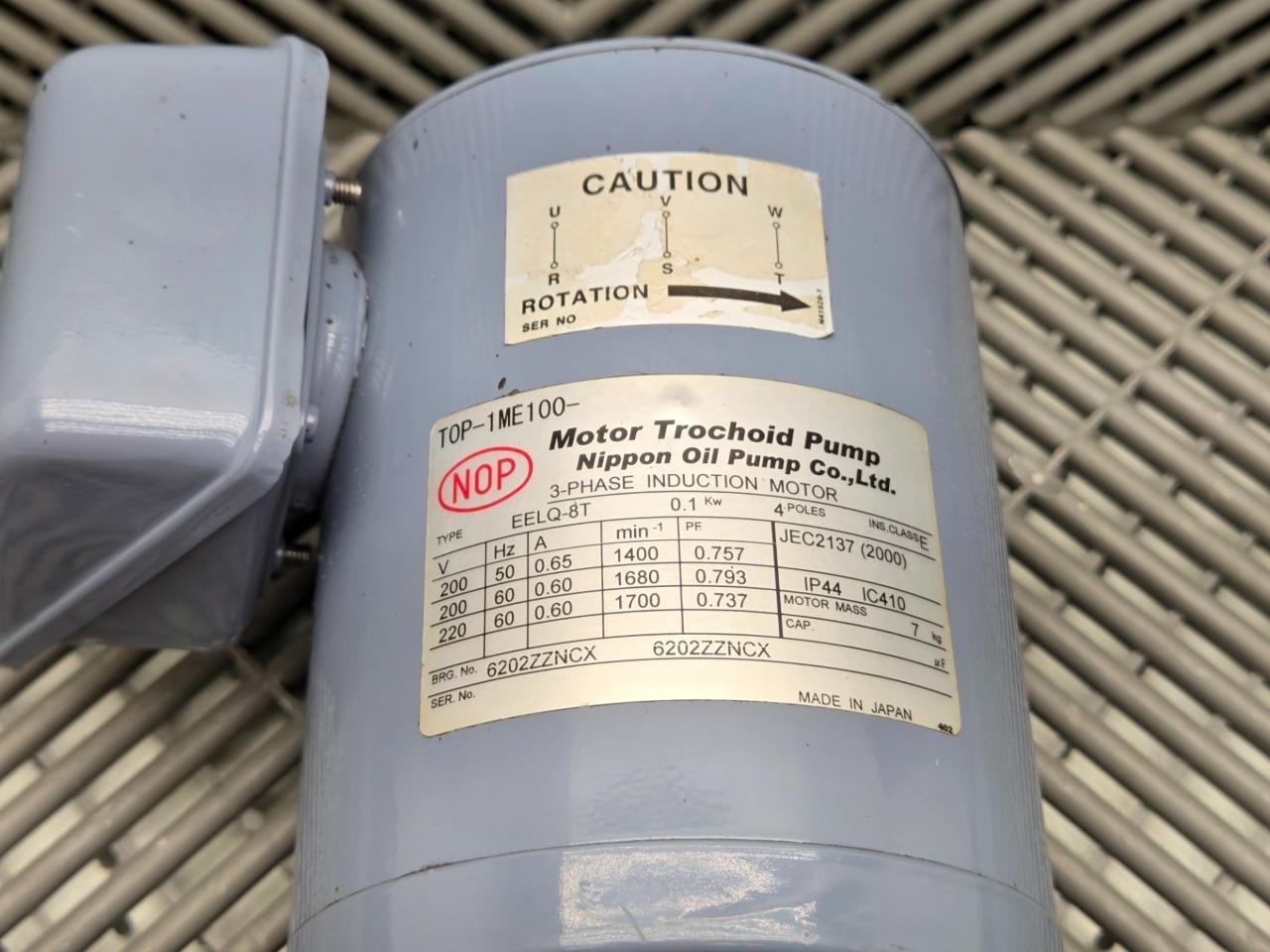 Nippon TOP-1ME100-11MA Trochoid Pump / 3-Phase Induction Motor / EELQ-8T
