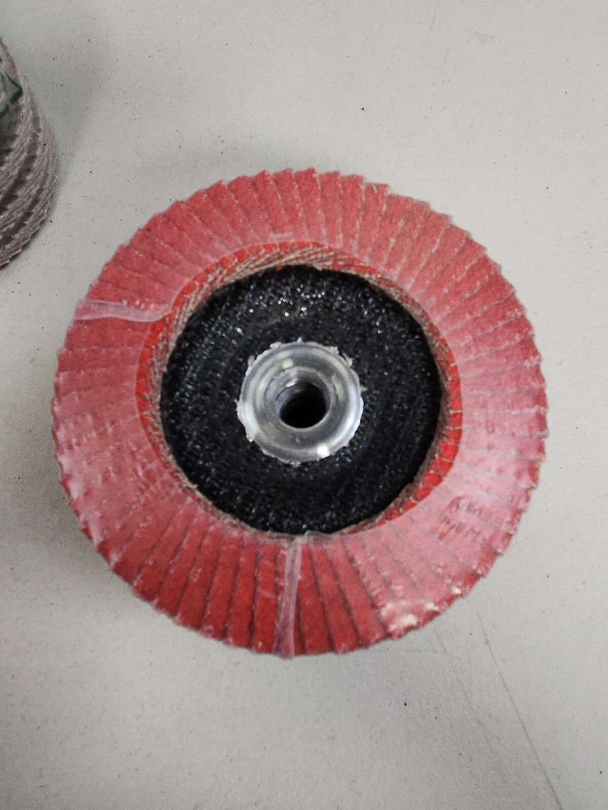 Dewalt DWA 8280 H 4 1/2" X 5/8-11" 40 Grit Ceramic Flap Disc 10 Pack NEW