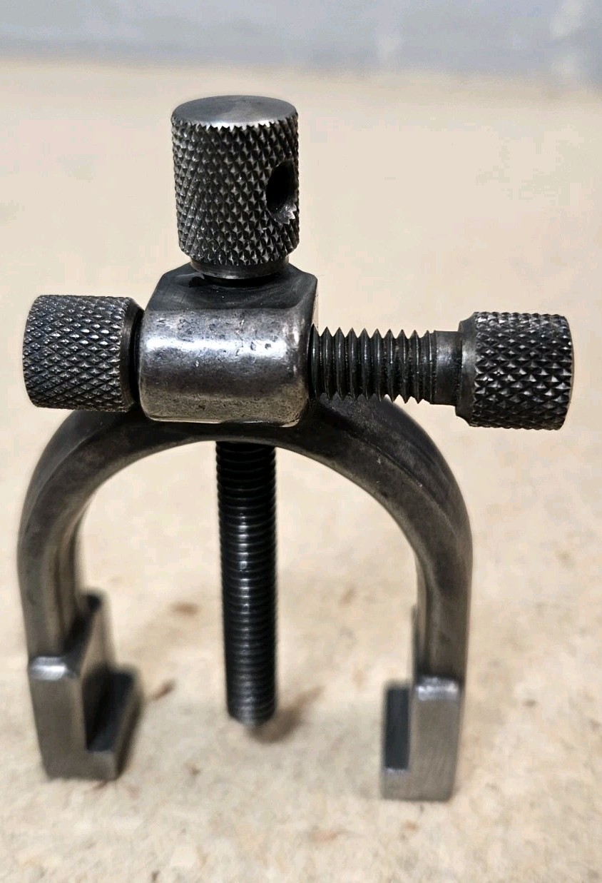 Starrett No. 567 Hardened V-Block with clamp - Made in the U.S.A.