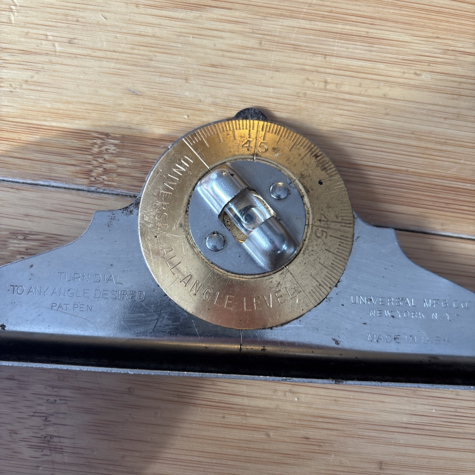 Vintage Level Protractor "UNIVERSAL MFG. CO." ALL ANGLE Brass & Steel LEVEL ☆US