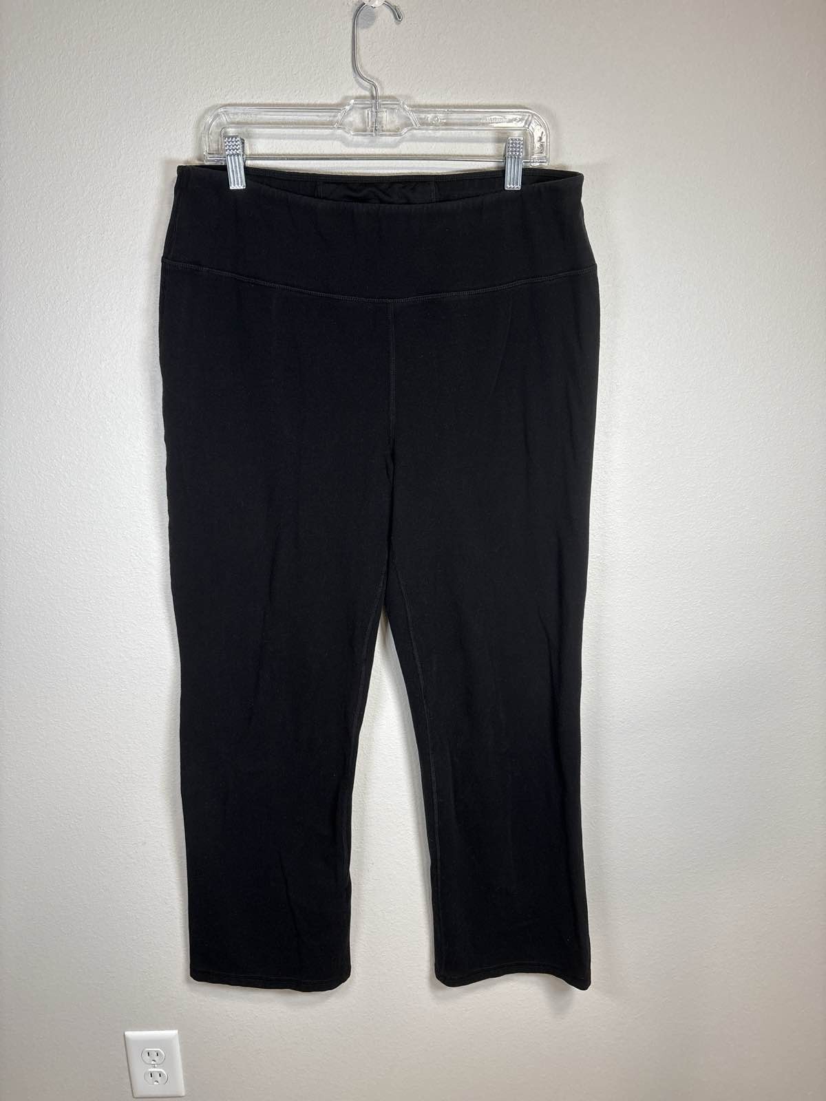 Athletic Works Women's XL (16-18) Black Leggings With Pockets