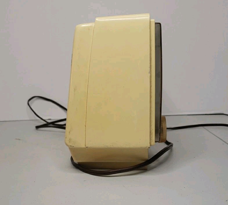 Vintage, Mid Century, 1961 Silvertone 2034 Clock & AM Radio, w/ Alarm, Untested