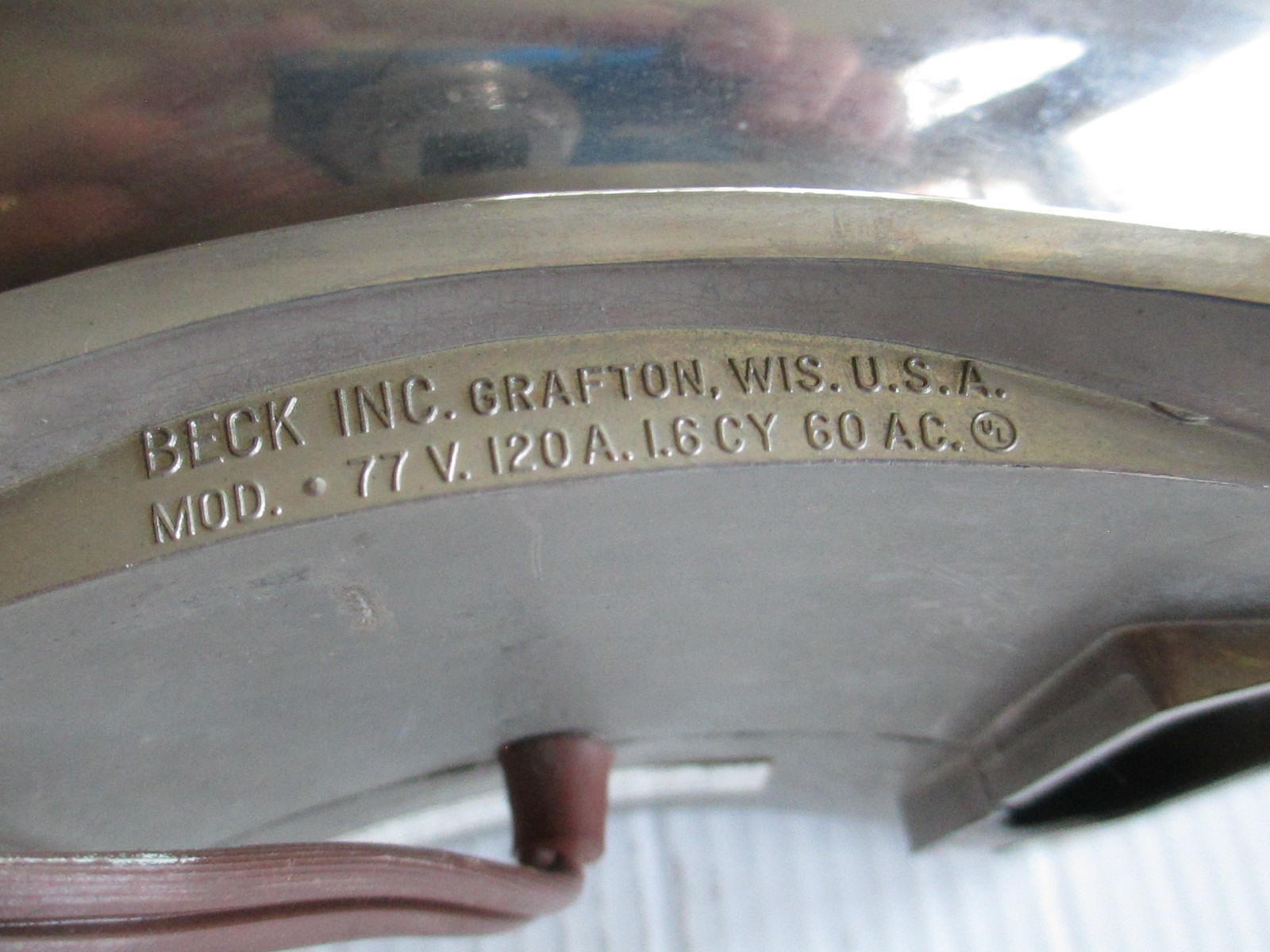 Very Nice Vintage Beck Electric Shoe Polisher & Buffer Model 277 BSMT