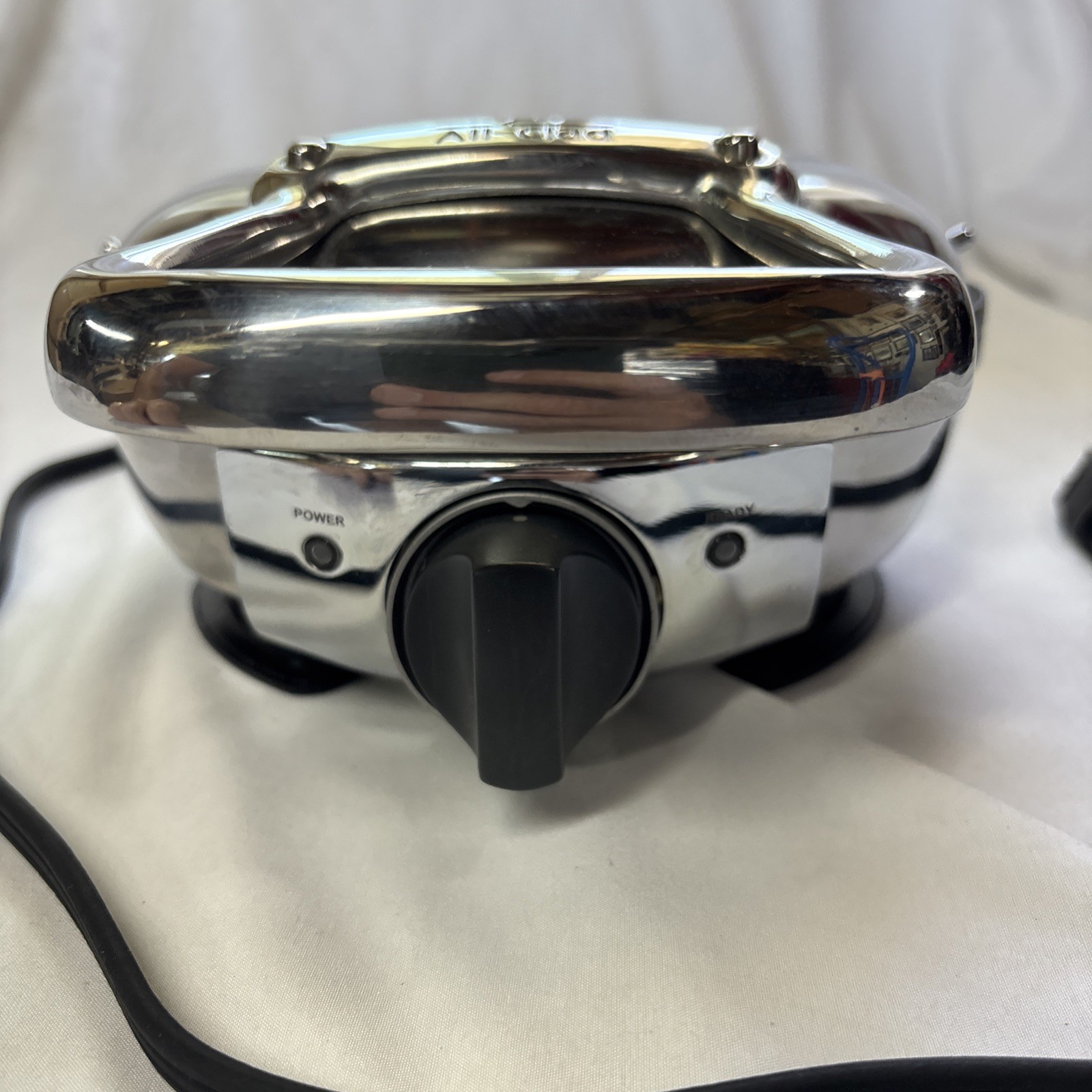 All-Clad Stainless Steel Classic Round Waffle Maker Type 6071