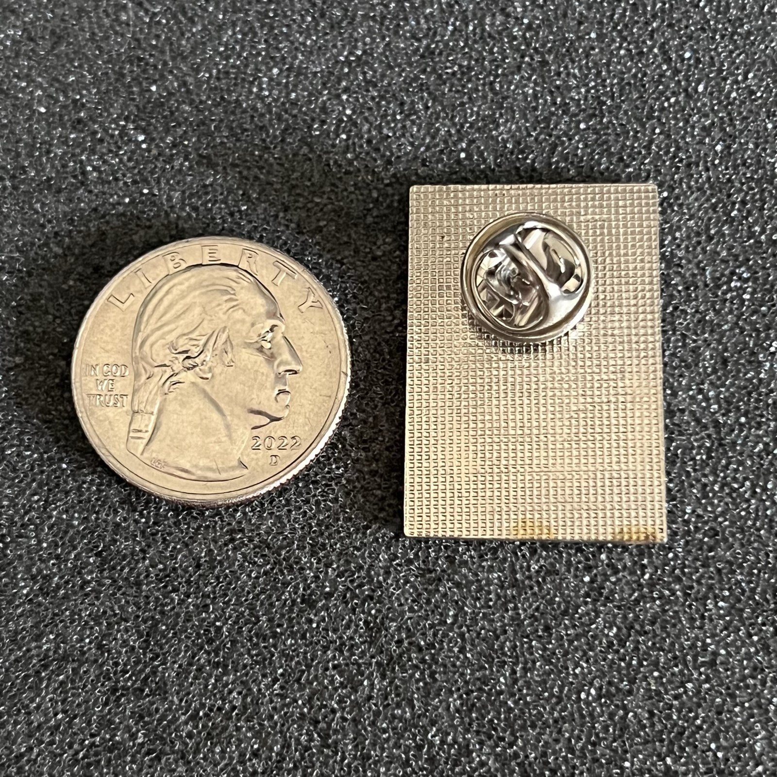 Astra Zeneca Fore Better Health Golf Golfing Pin Pinback #44772