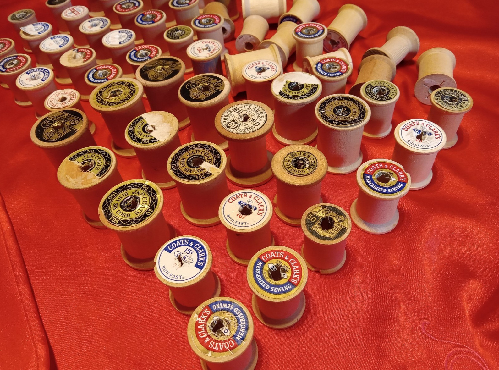 65 Vintage Wood Thread Spools Coats & Clarks & others Lot Of 65 Sewing Decor