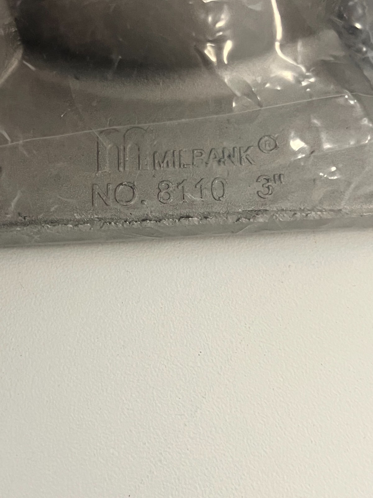 MILBANK A8110 / A8110 3" HUB NEW OPEN BOX