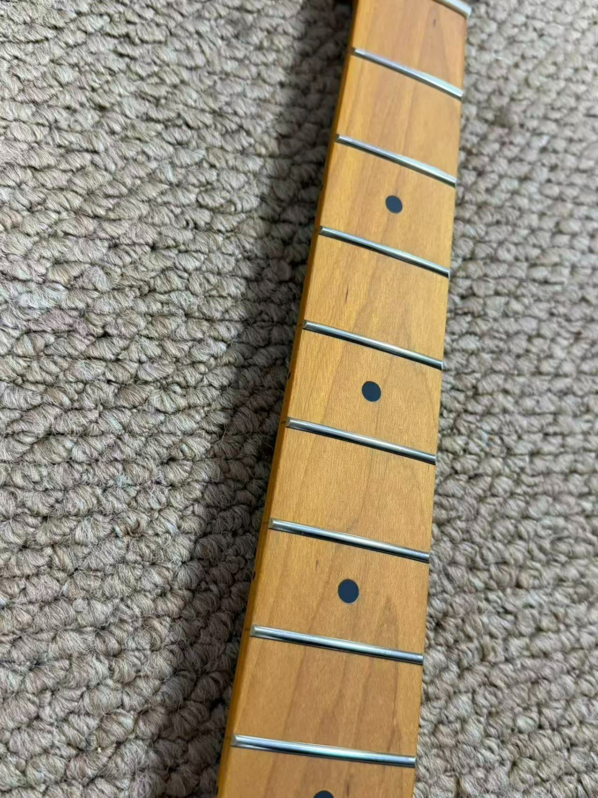 22 Frets Roasted Maple Guitar Neck Satin Nitro for Guitar Part Replacement