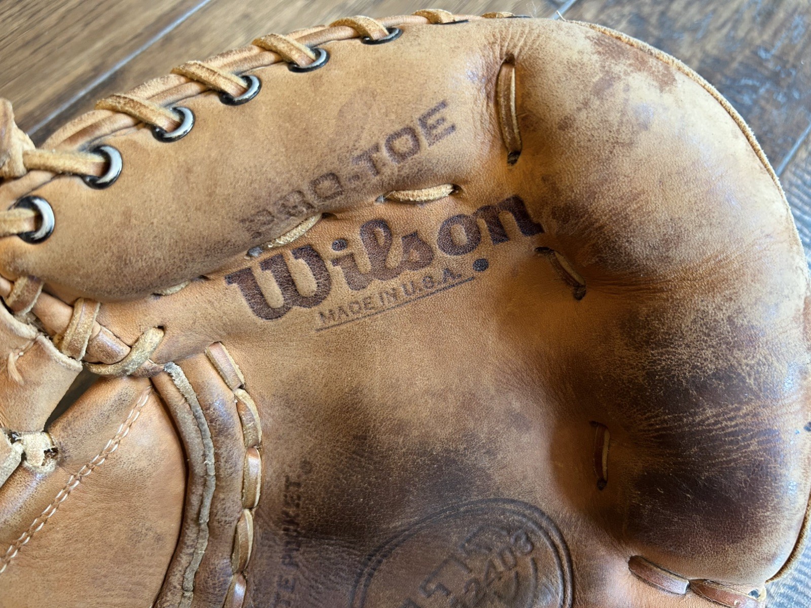 Game Used Auto Tony Peña 1982 Wilson Catchers Mitt Pittsburgh Pirates Photomatch