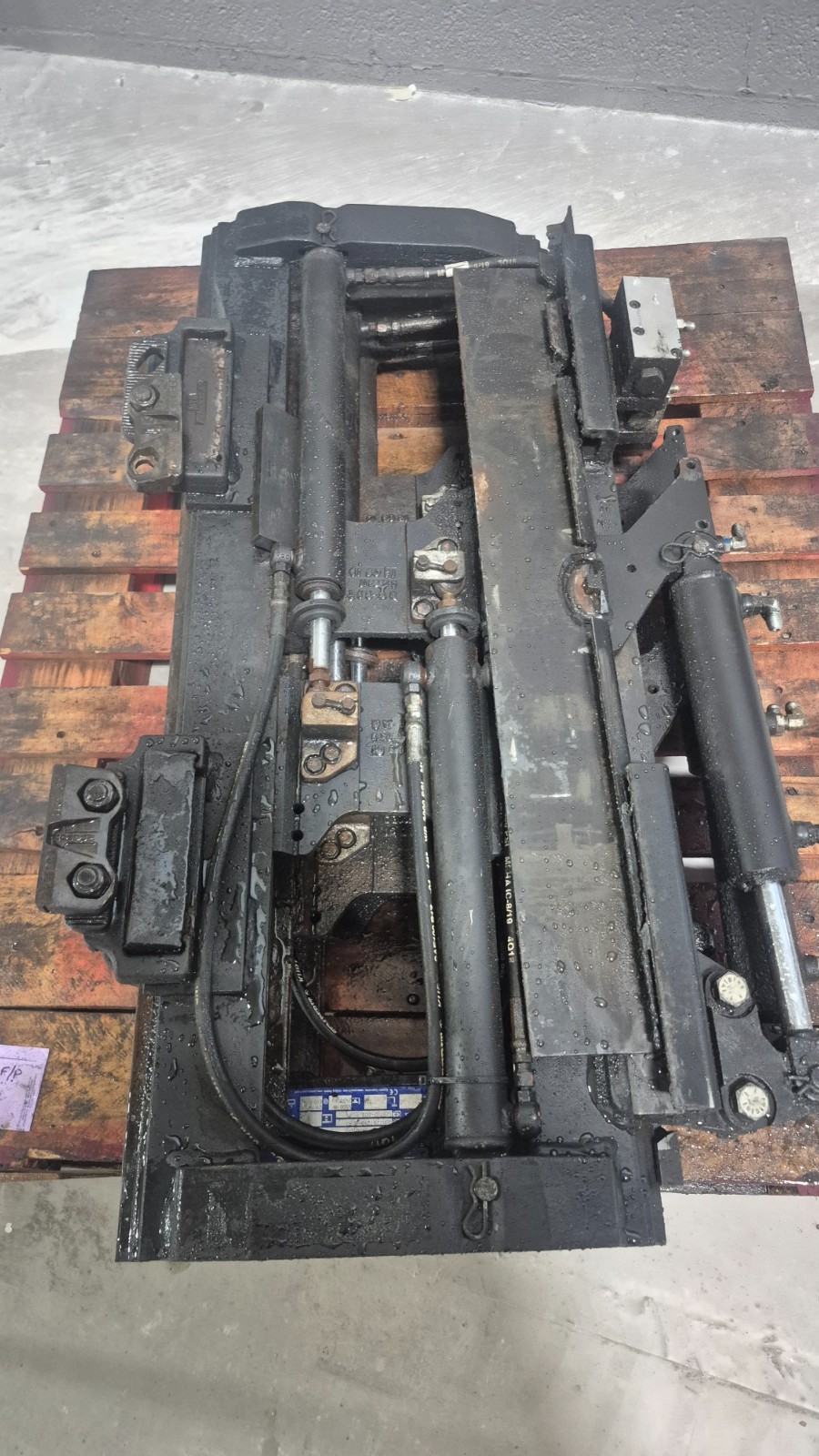 Cascade Class 2 Side Shift Fork Positioner – SPR229749-Z-RI – 5,000 lb Capacity