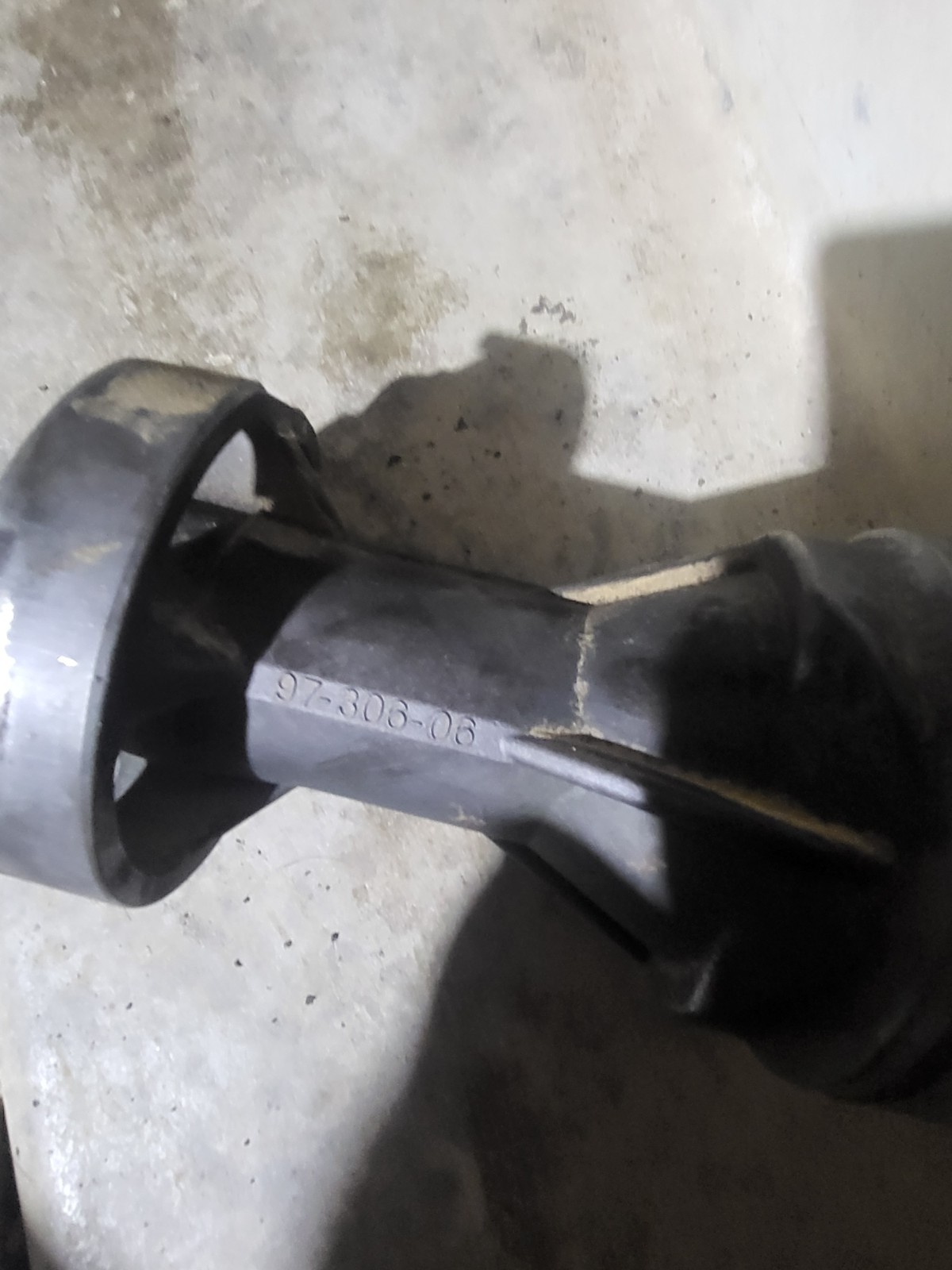 Johnson Evinrude Bearing Carrier 200-225-HP