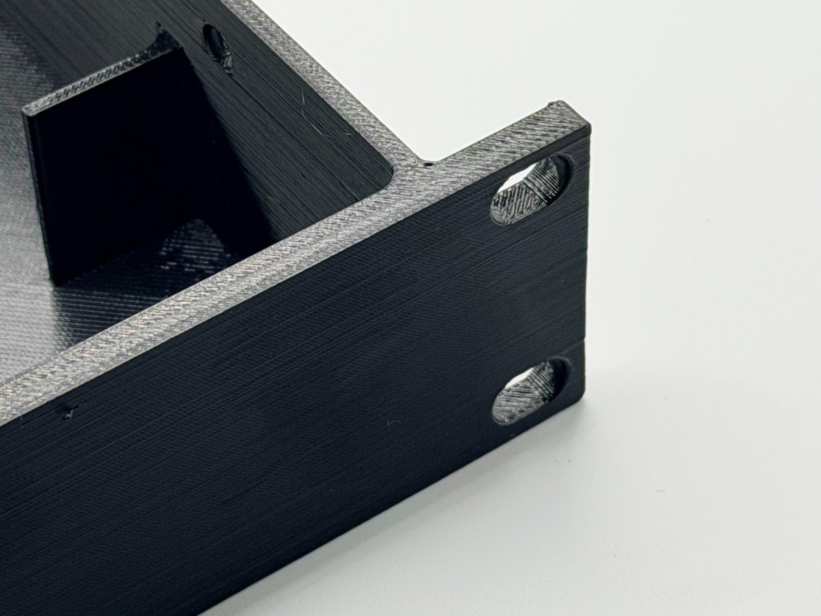 Rack Mount for UniFi USW-Pro-Max-16-PoE – 1U 19" with Right-Angle Tray for PSU