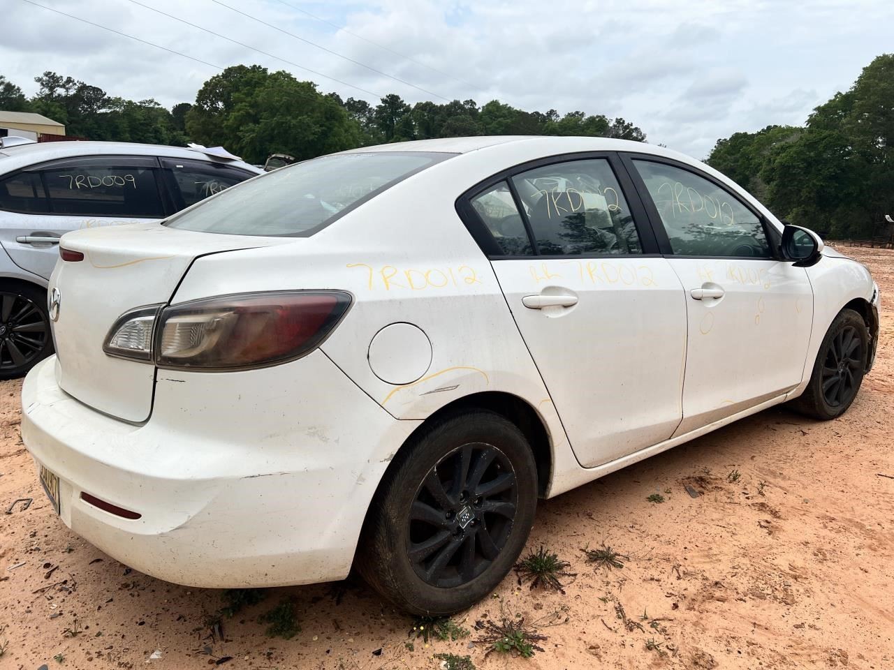 MAZDA 3 2012 Fuse Box Cabin 104831471