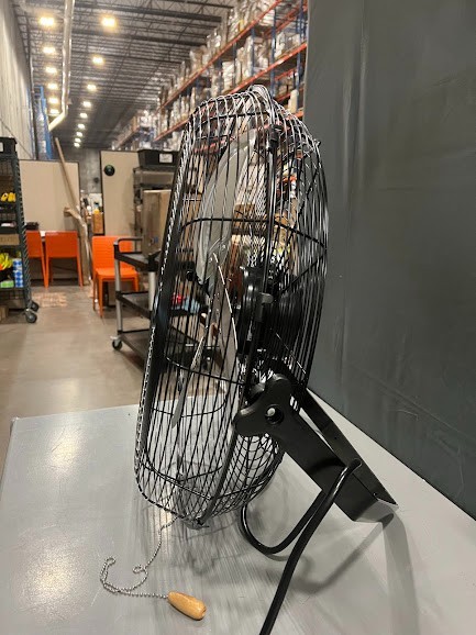 Boltic 20" Wall-Mounted 3-Speed Workstation Fan - 3,540-4,680 CFM, 120V