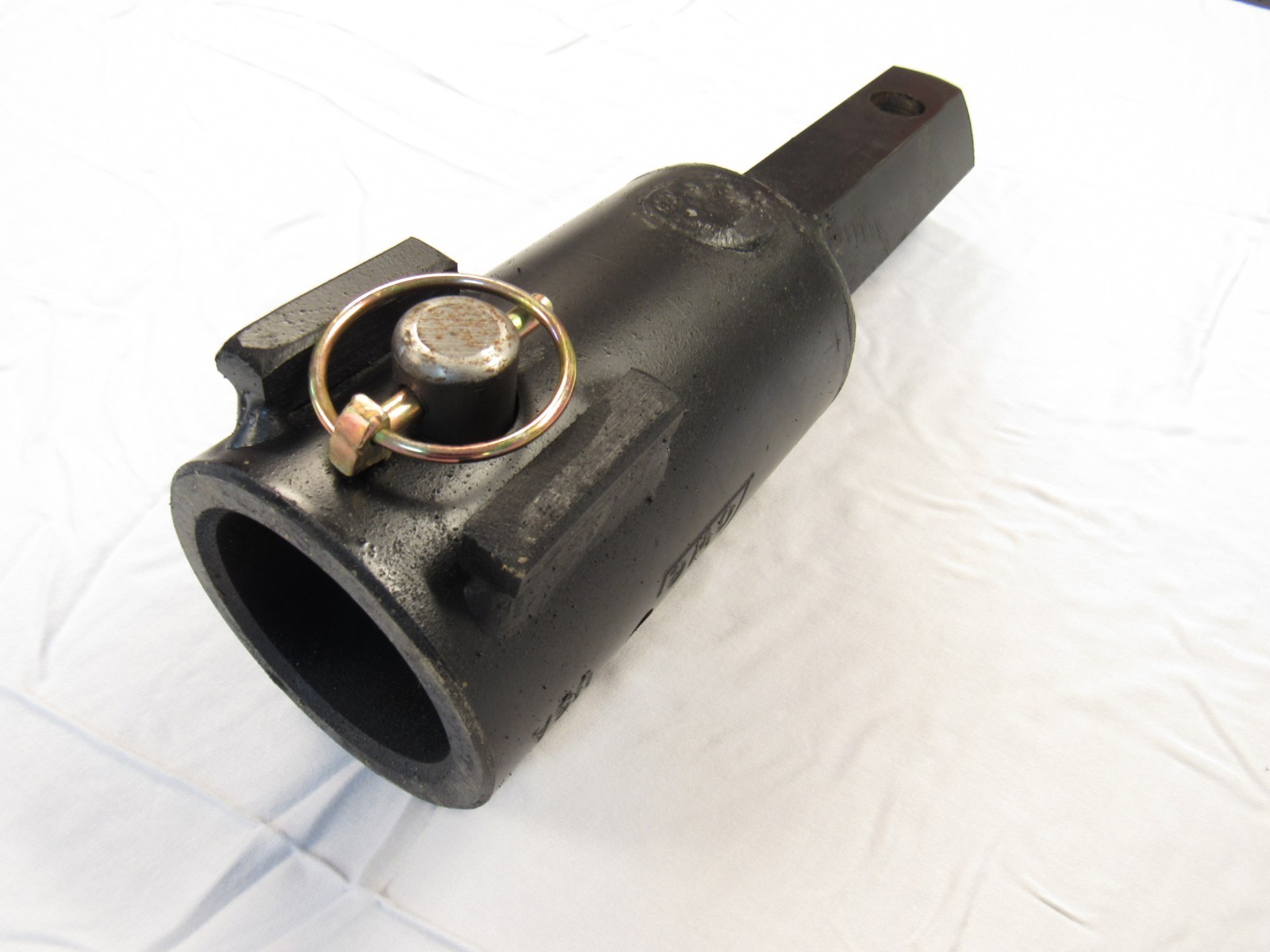 Lowe Auger Bit Conversion Adapter, 2 9/16 Round to 2 Hex