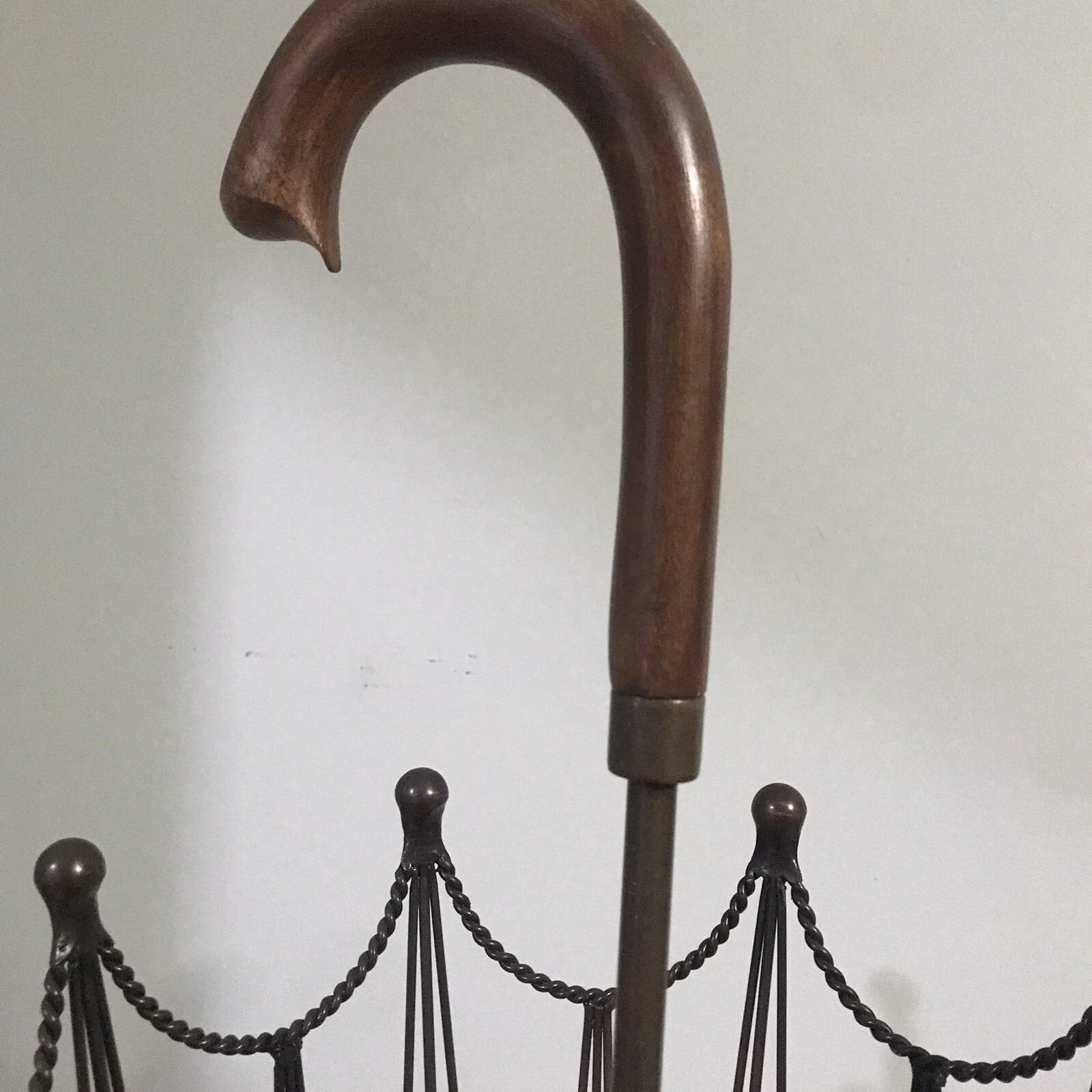 Umbrella Stand Umbrella Shaped Holder Metal wire wood handle 31” Pier 1