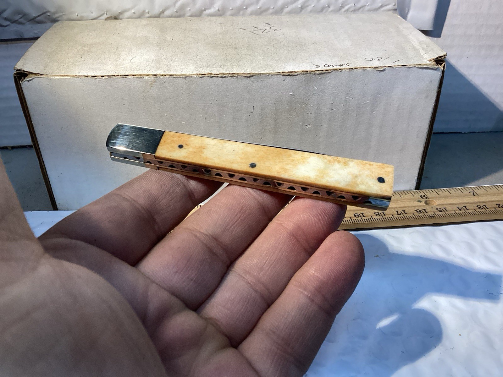 1980 Taylor Cutlery Japan Deluxe Elk Horn Doctor's Knife Smooth Bone