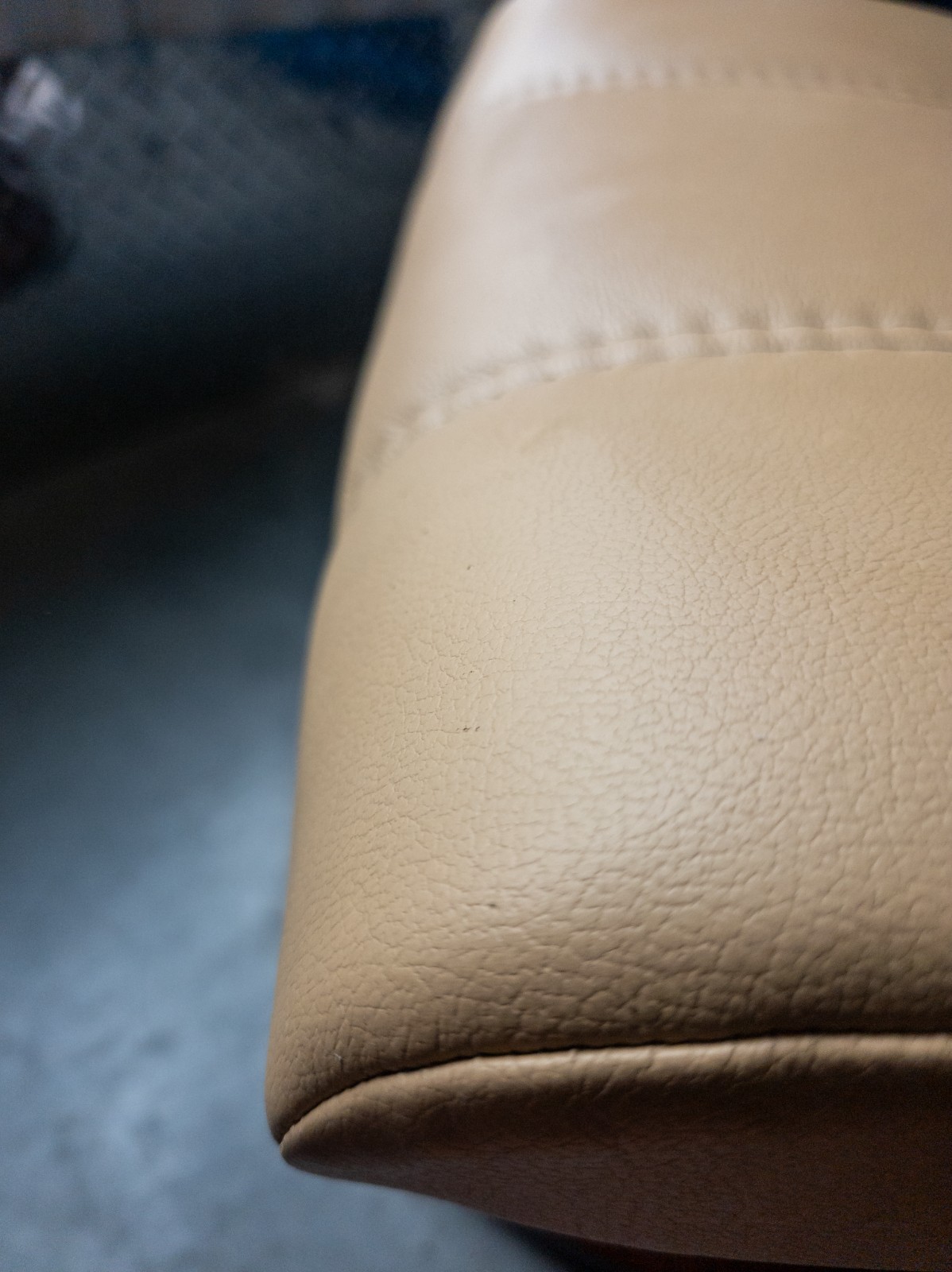 Ekornes Stressless Batick Latte Colored Leather Ottoman | Tilt Function