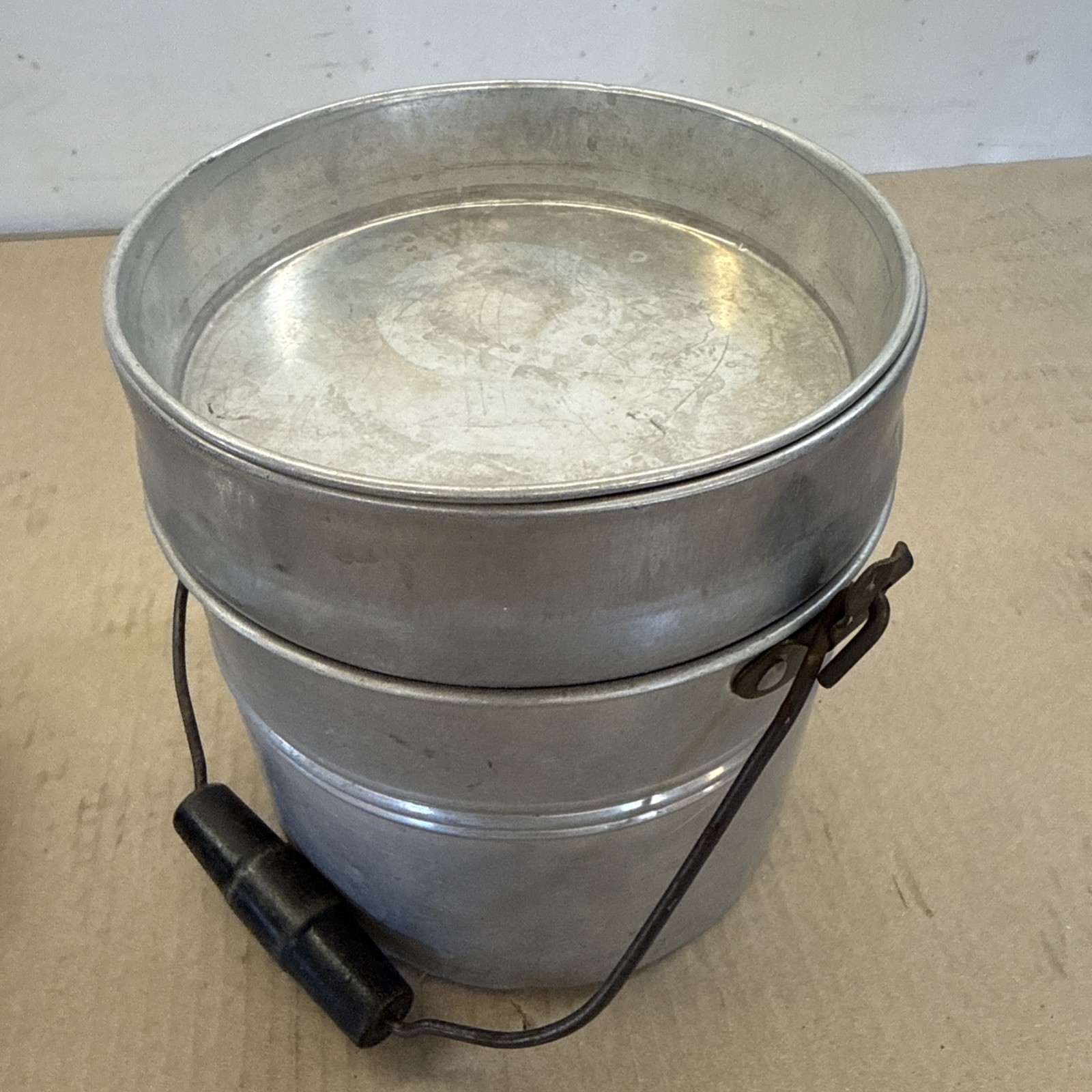 Vintage 4-piece Aluminum Coal Miner's Lunch Bucket In Very Good Used Condition