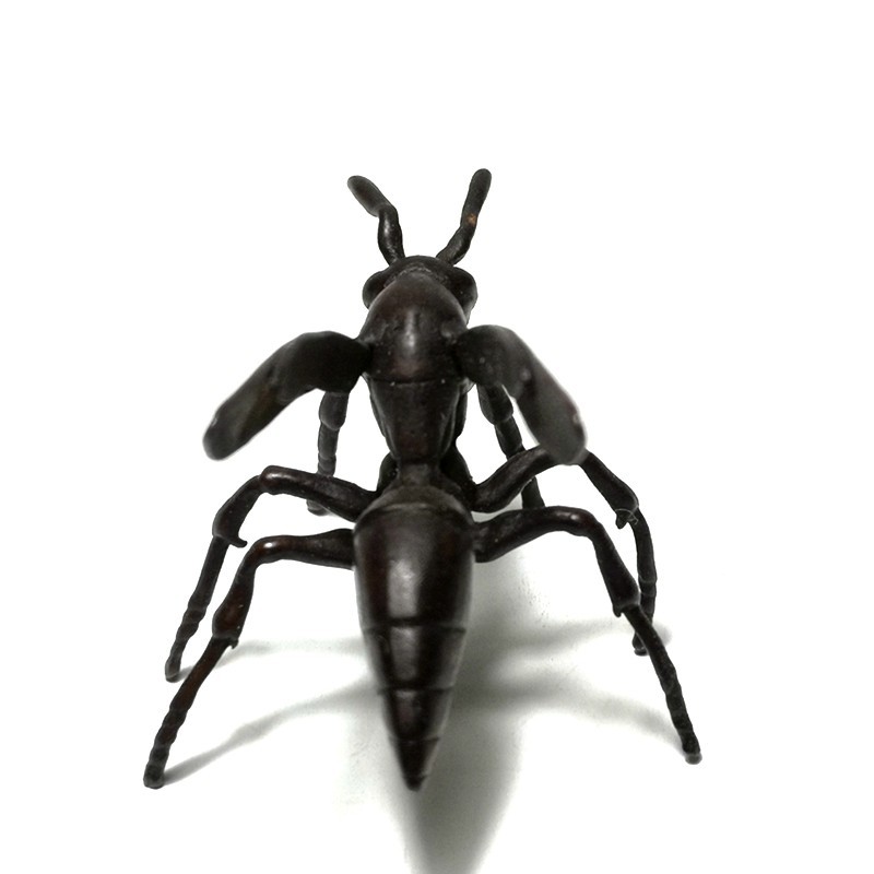 2.2 Inch Old Chinese Bronze Carving Wasp Hornet Figurine Statue Gift Collection