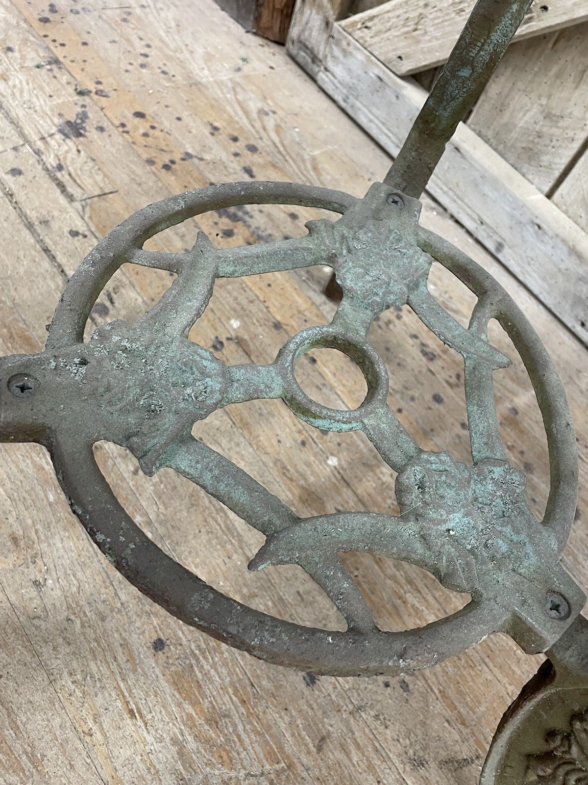 Vtg Victorian Cast Iron 28 1/2" Tea Table 27" Tall Garden outdoor