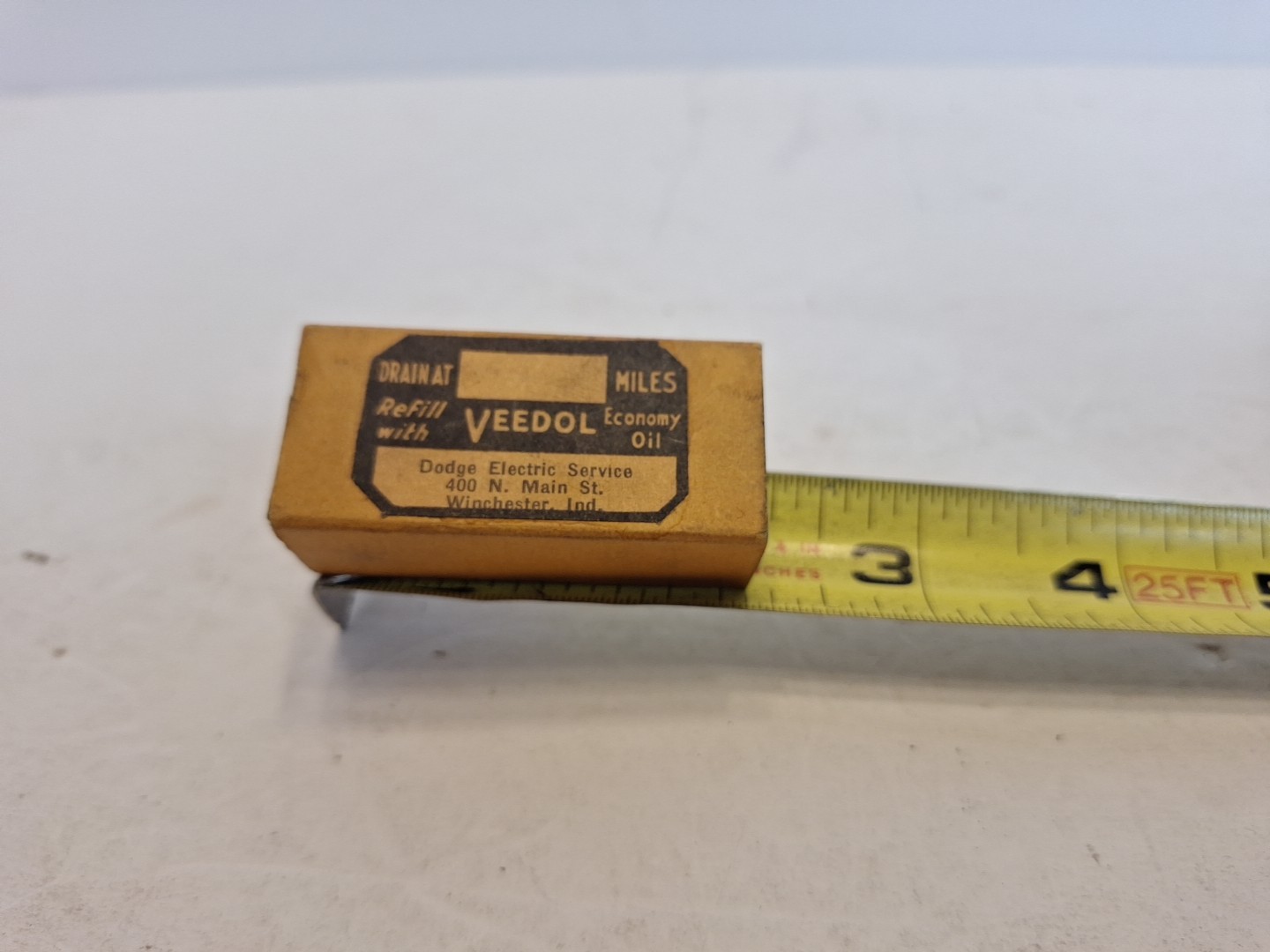 1930-40s Era Veedol Motor Oil Change Sticker Unused Some Stuck Together