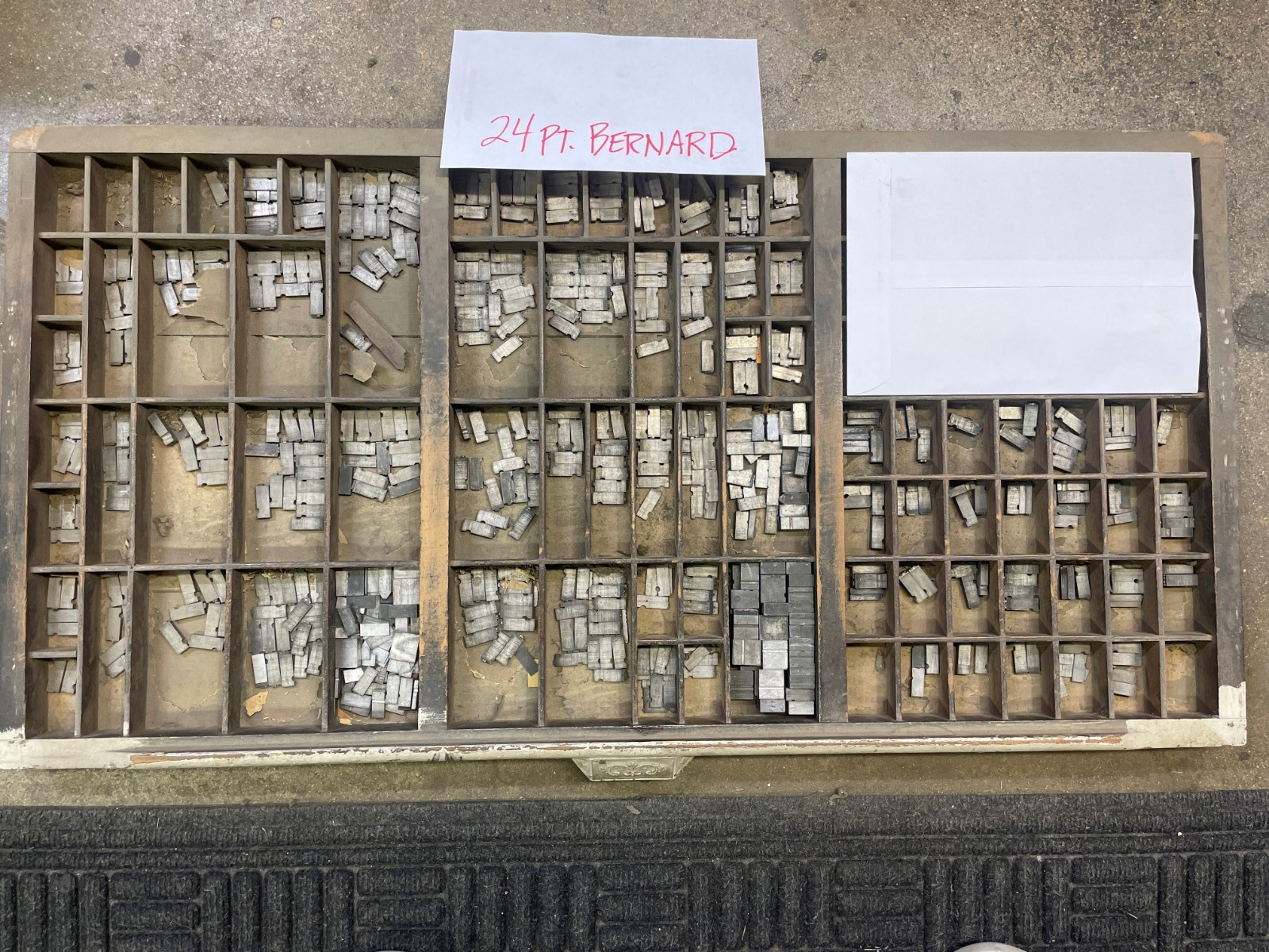 LETTERPRESS LEAD TYPE 24 pt. BERNARD