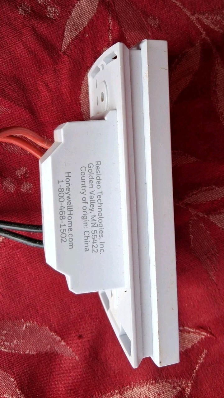 Honeywell TL7235A1003 LineVoltPro Digital Electric Heat thermostat