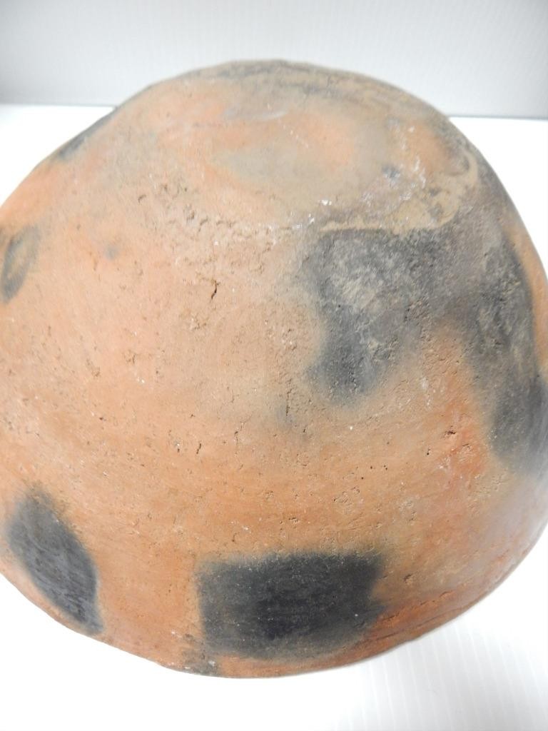 ANTIQUE PUEBLO / MISSION INDIAN LARGE POTTERY DOUGH BOWL FORM POT