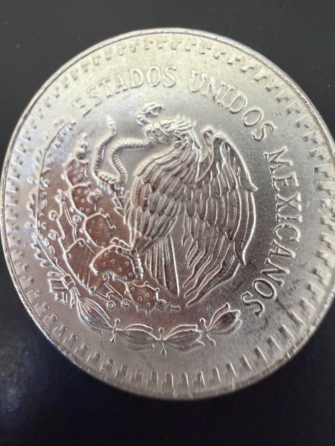 1983 MEXICO LIBERTAD ONZA 1 oz Pure Silver Uncirculated 🏛