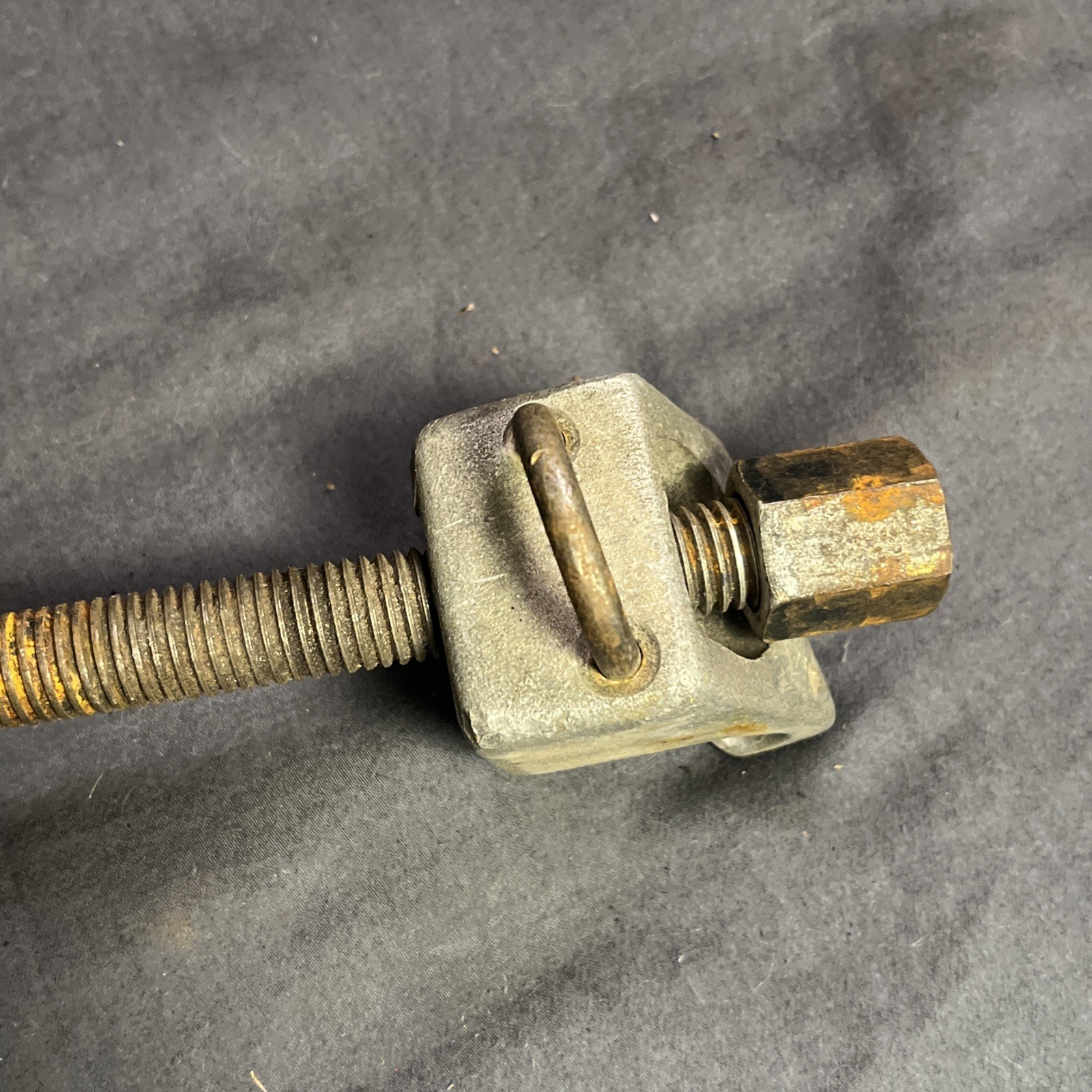 2PC Coil Spring Strut Compressor Shock Clamp Remover