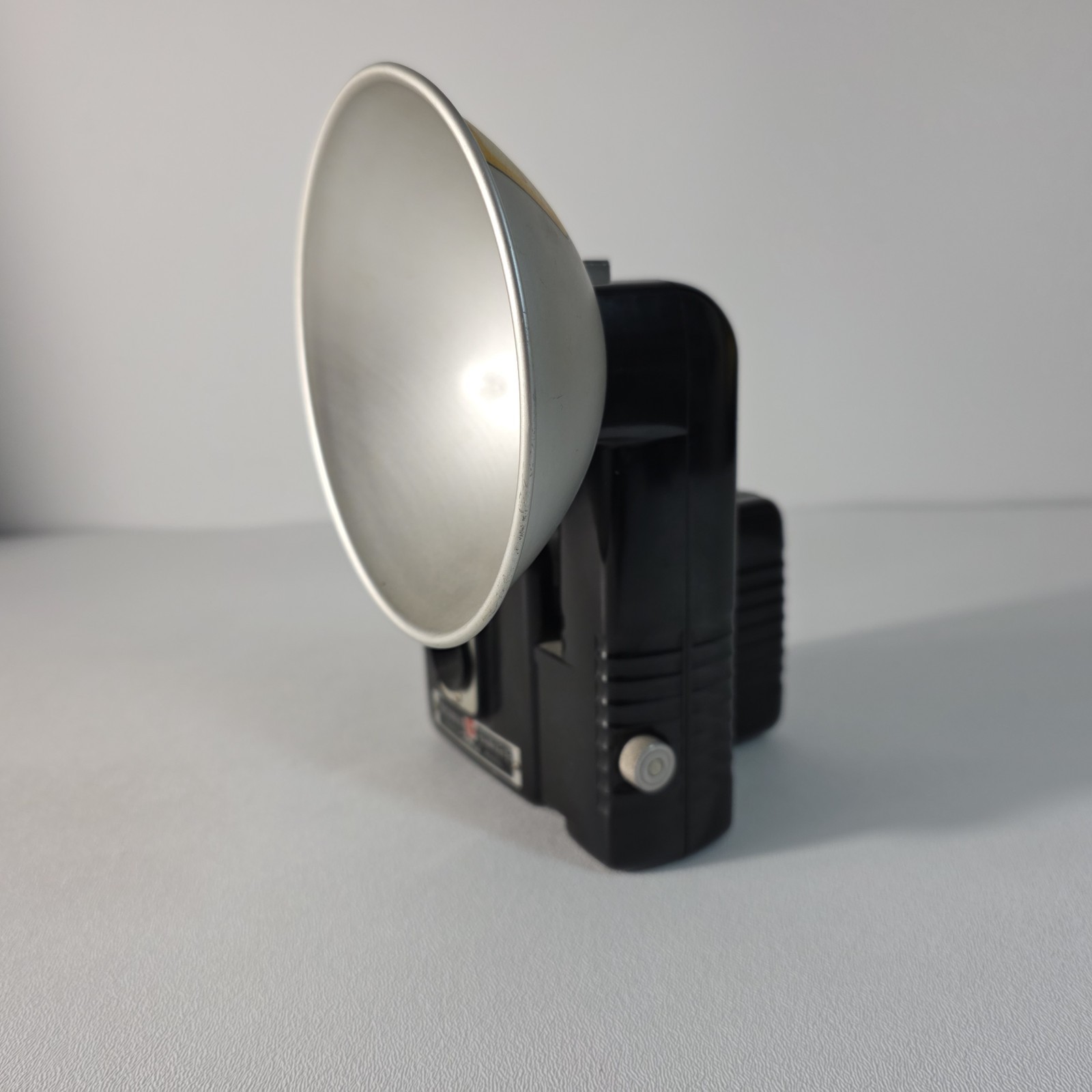 Antique Vintage Kodak Brownie Hawkeye Camera Flash Model