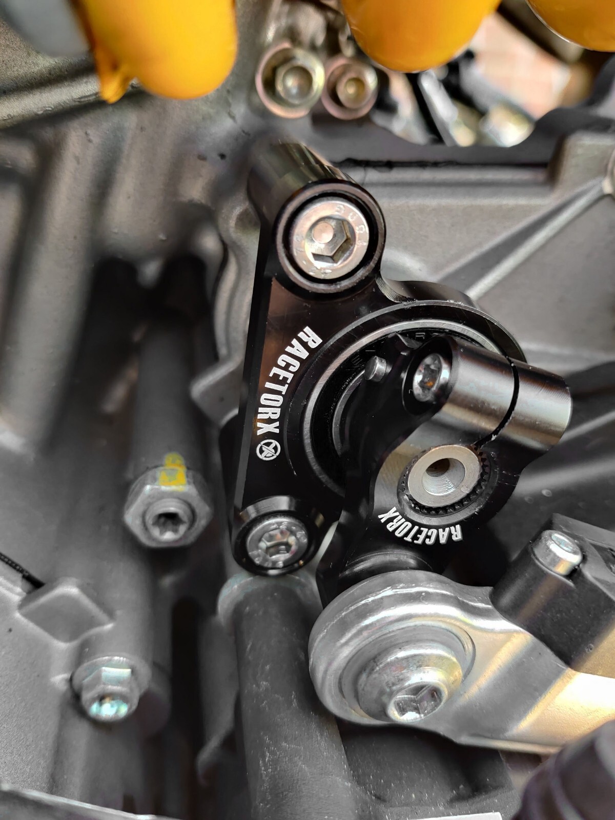 Racetorx Ducati Panigale V2 Gear shift support 899 959 1199 1299 BLACK