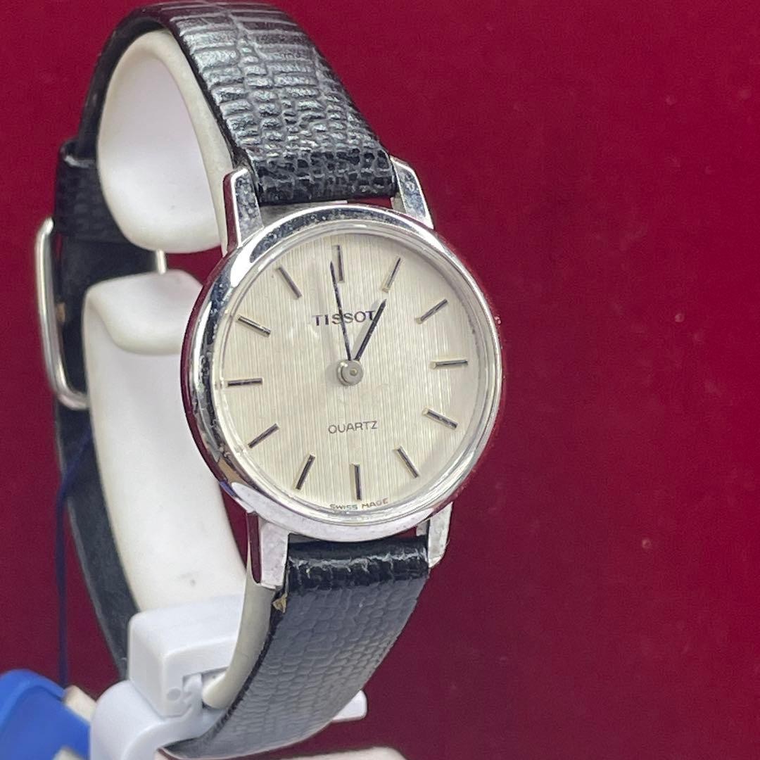 TISSOT Quartz Wristwatch 1970s Vintage Swiss Made Push Pusher Leather Strap
